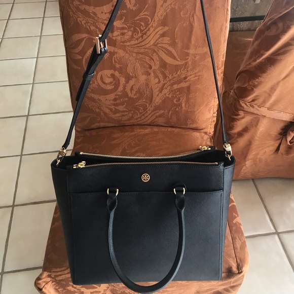NEW TORY BURCH ROBINSON LEATHER SHOULDER BAG! - Picture 2 of 5